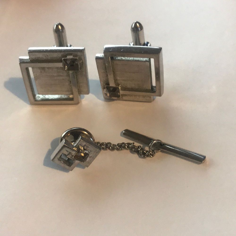 Swank Men’s Cufflinks and Tie Tack